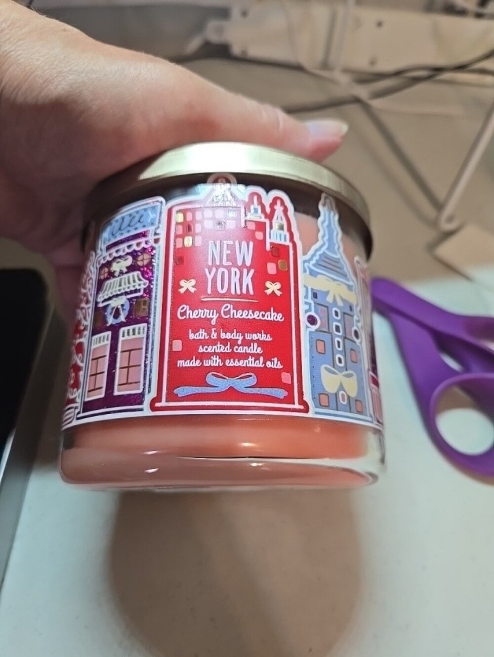 Bath & Body Works New York Cherry Cheesecake Scented Candle - Pink - Picture 4 of 4